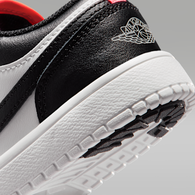 Jordan 1 Low Alt Younger Kids' Shoes. Nike ID